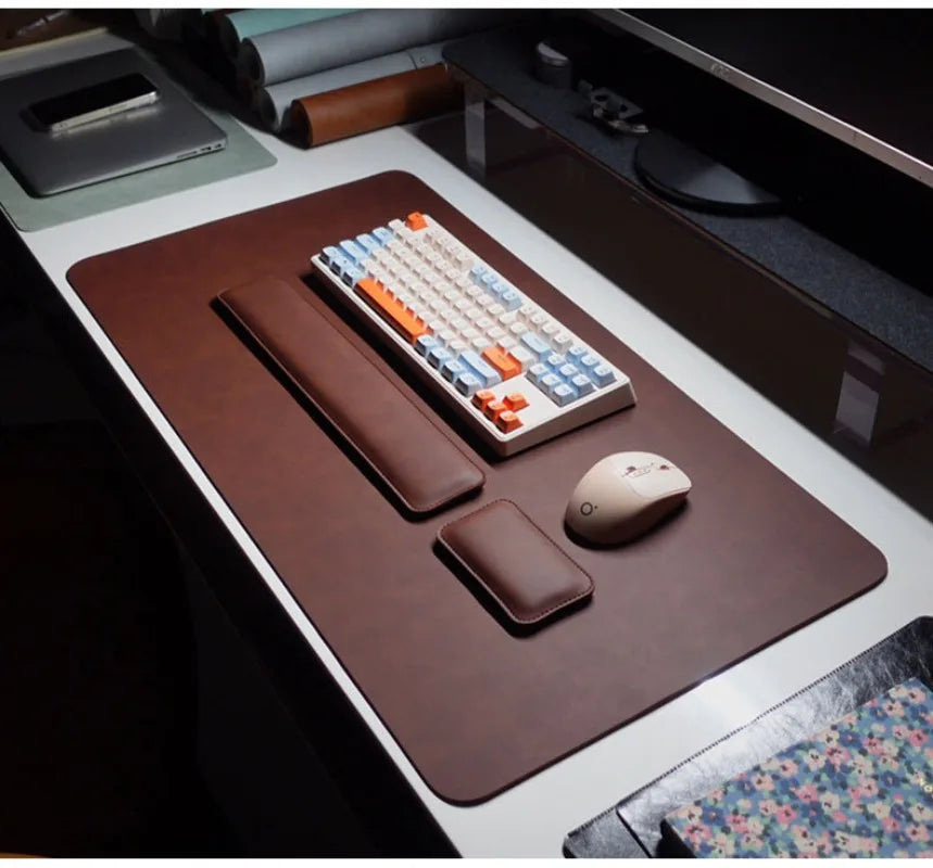 Conjunto Desk Pad em Couro com Apoio de Pulso 3-1