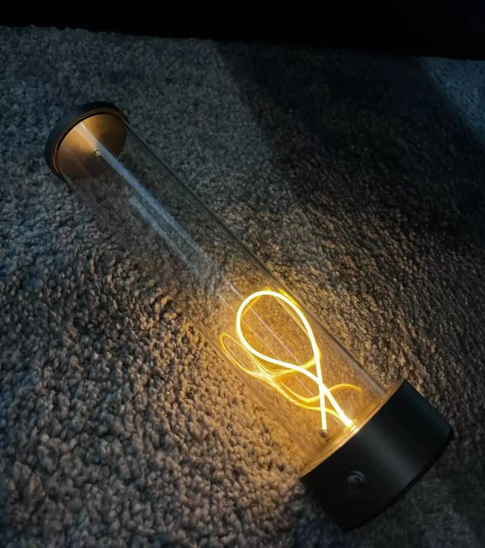 Luminária de Filamento Recarregável em Alumínio