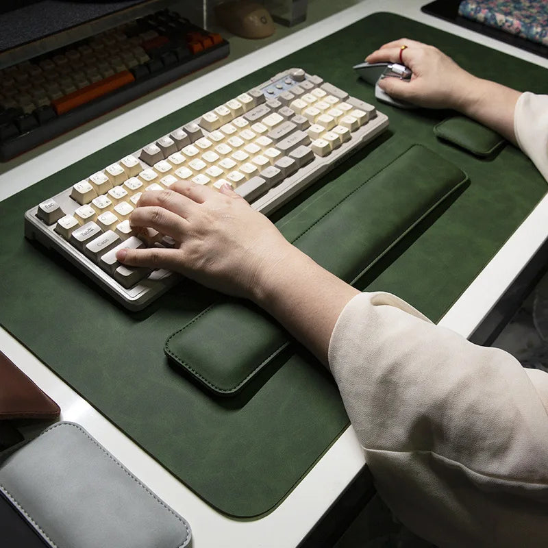 Conjunto Desk Pad em Couro com Apoio de Pulso 3-1